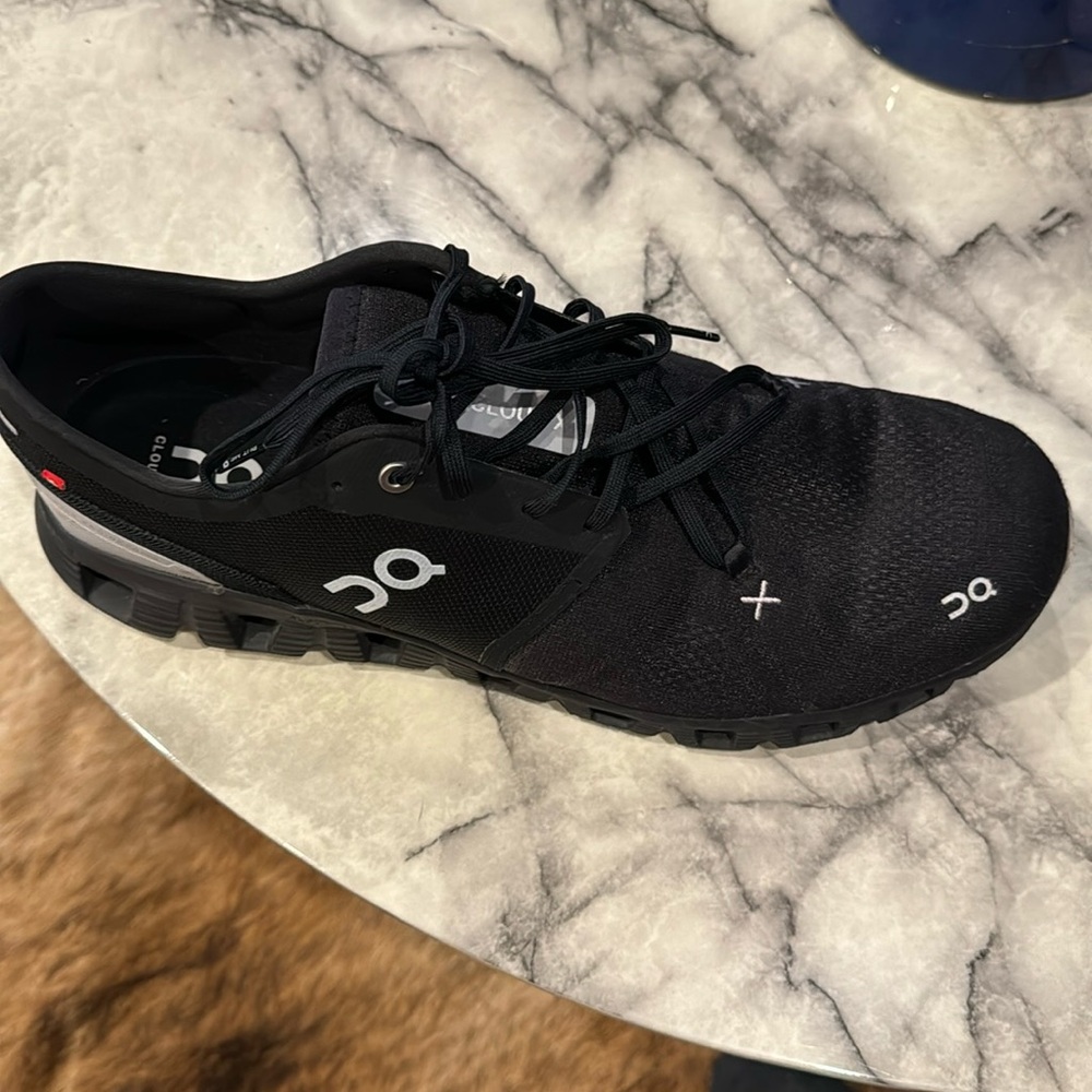 ON Size 13 Cloud X shoes
